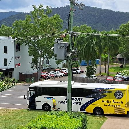 Watersons At Airlie Central Apartments Airlie Beach Eksteriør billede