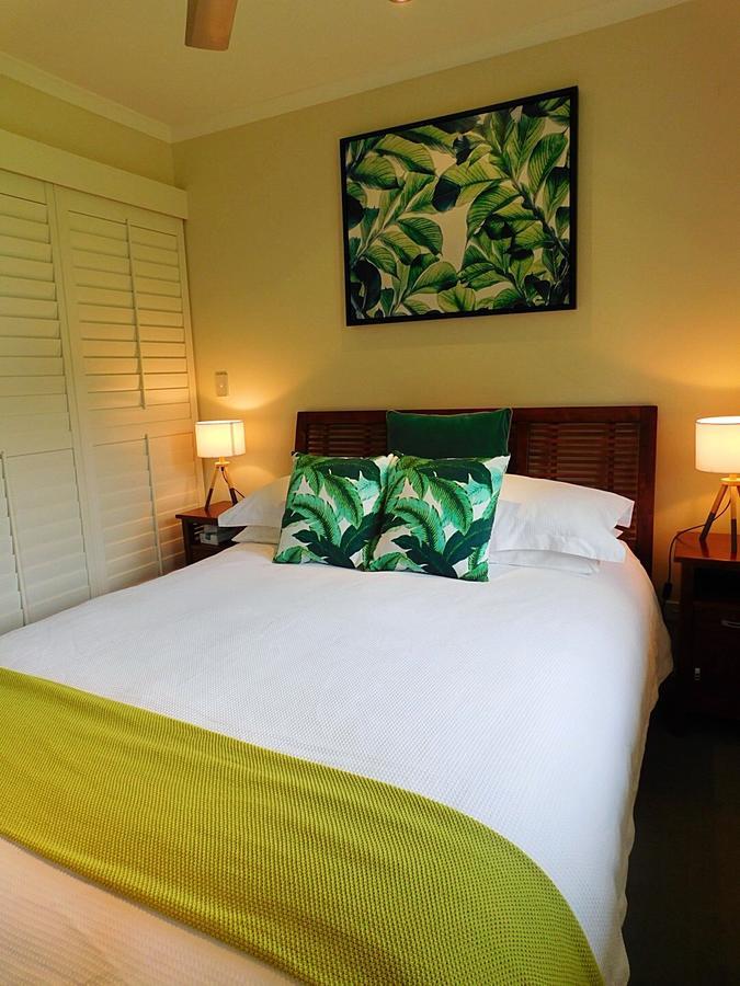 Watersons At Airlie Central Apartments Airlie Beach Eksteriør billede