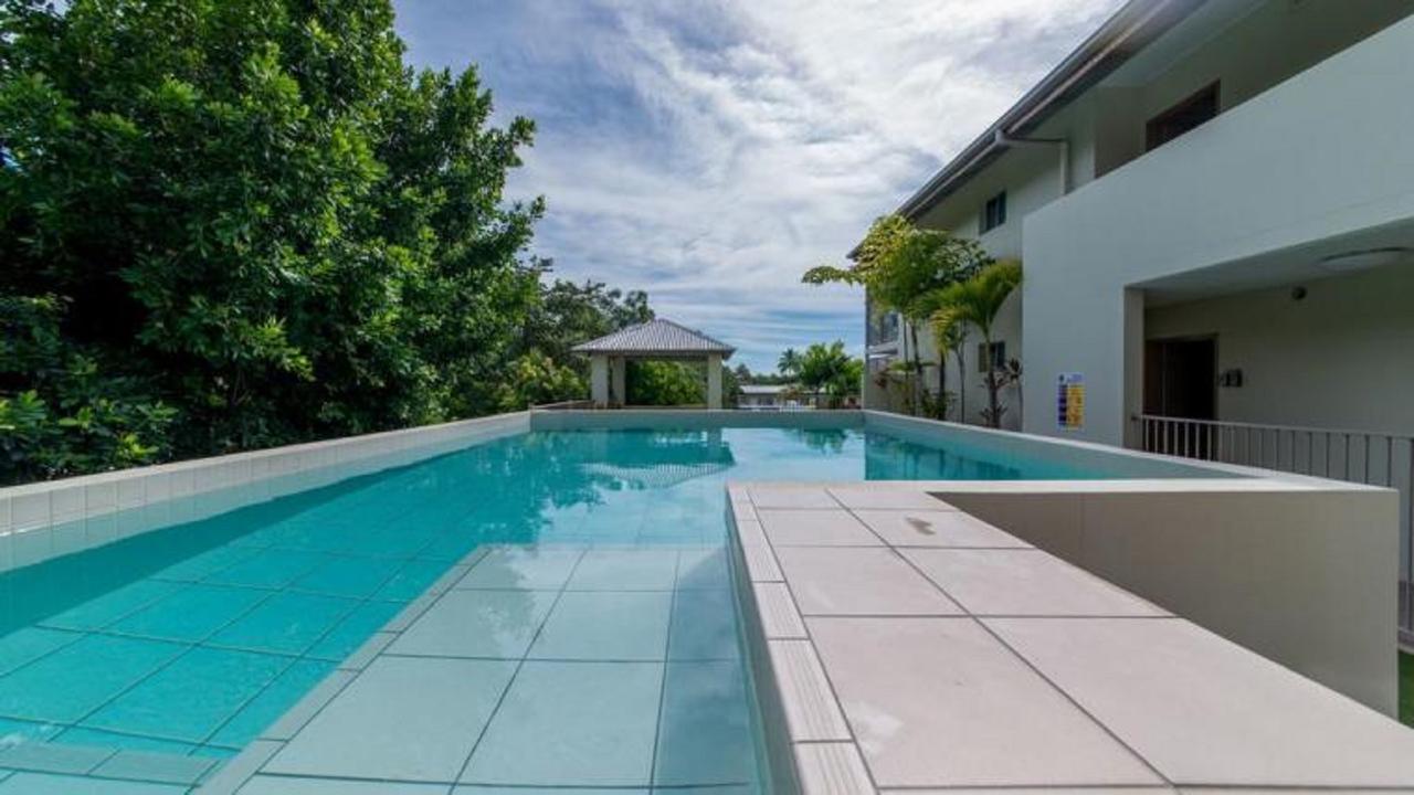 Watersons At Airlie Central Apartments Airlie Beach Eksteriør billede
