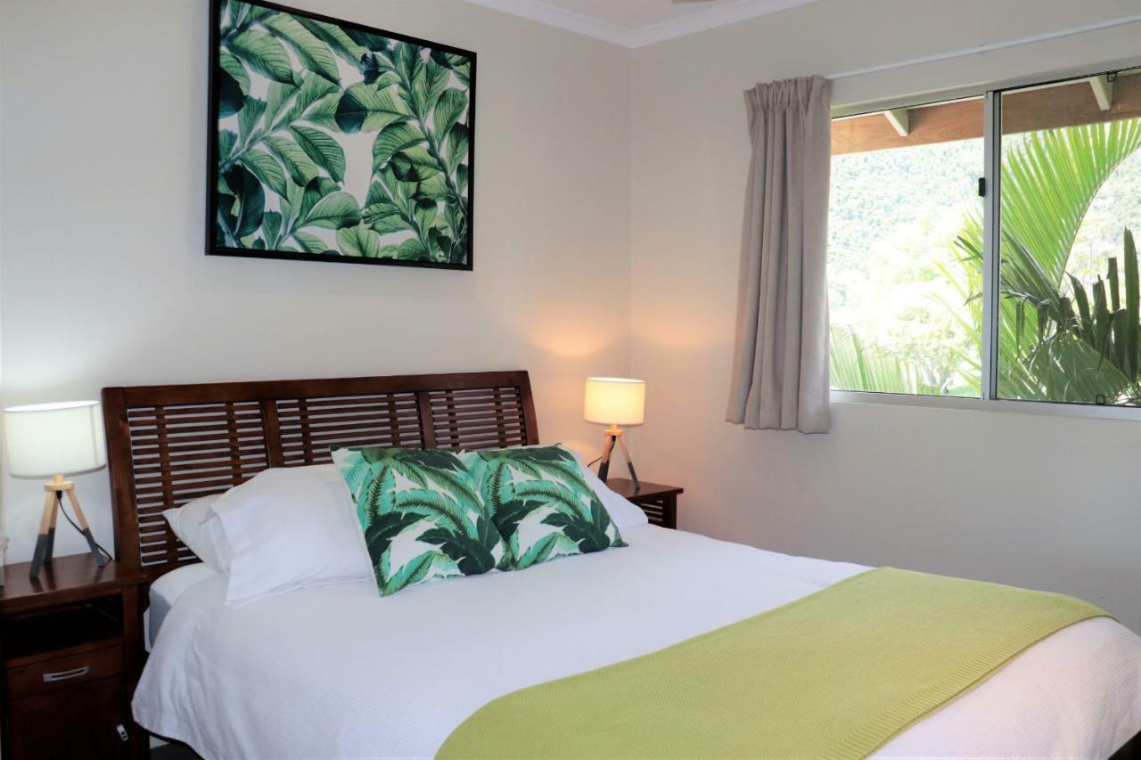 Watersons At Airlie Central Apartments Airlie Beach Eksteriør billede