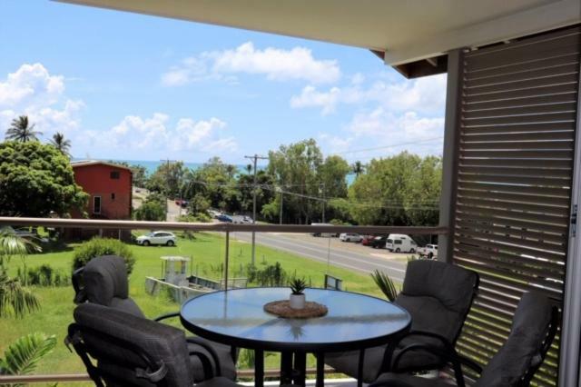 Watersons At Airlie Central Apartments Airlie Beach Eksteriør billede
